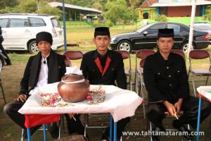 Ketua Umum Tahta Mataram Ki Surya Nagapati Di Acara Ruwatan Agung