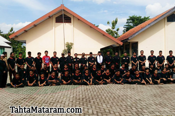 Tahta Mataram Bojonegoro Tradisi Kenaikan Tingkat