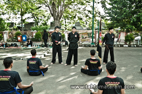 Tradisi & Ujian Tenaga Dalam Tahta Mataram JABODETABEK