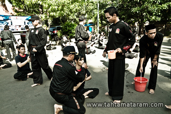 Tradisi & Ujian Tenaga Dalam Tahta Mataram JABODETABEK