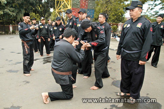 Tradisi & Ujian Tenaga Dalam Tahta Mataram JABODETABEK