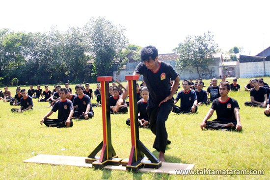 Pembinaan Mental & Pengembangan Diri Tahta Mataram Se-Solo Raya