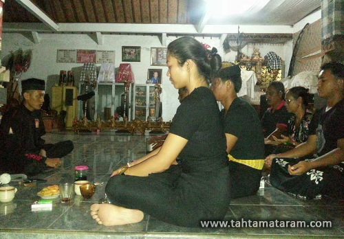 Tahta Mataram Membuka Kepelatihan Di Bali
