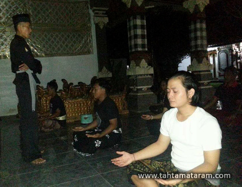 Tahta Mataram Membuka Kepelatihan Di Bali