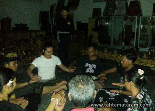 Tahta Mataram Membuka Kepelatihan Di Bali