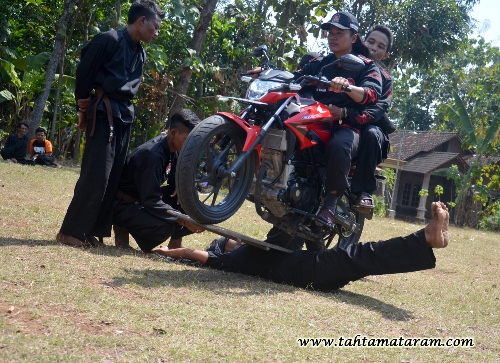 Peresmian Tahta Mataram Divisi Dharmayasa Ngawi
