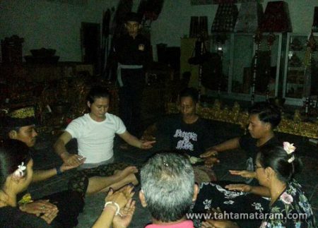 tahta-mataram-membuka-kepelatihan-di-bali (4) Tahta Mataram Membuka Kepelatihan Di Bali