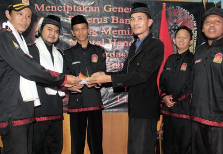 Rapat Kerja Nasional Tahta Mataram 2017 RAJANASTAMA (1) Rapat Kerja Nasional Tahta Mataram 2017 RAJANASTAMA (1)